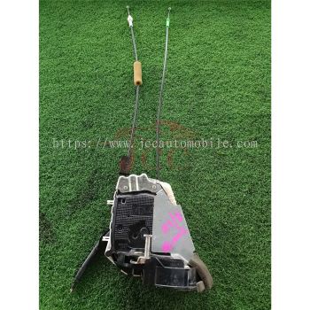 TOYOTA PRIUS (ZVW30) INNER DOOR LOCK (REAR/LEFT ONLY) [C-3-3]