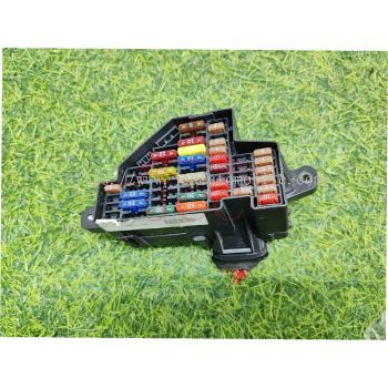 VOLKSWAGEN GOLF MK5 FUSE BOX [2E-3A-B2196]