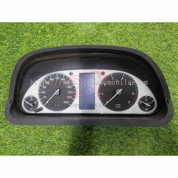 MERCEDES BENZ B CLASS W245 SPEEDOMETER [C-3-4-D2547]