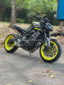YAMAHA MT-09 V2