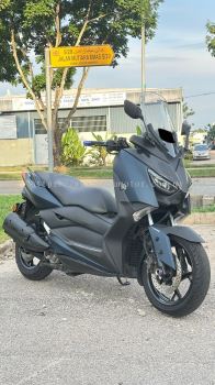 YAMAHA XMAX V1