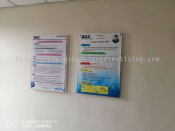 WALL-MOUNTED ACRYLIC PHOTO FRAME SIGNAGE VENDOR AT RANTAU PANJANG, KAPAR & SS19 SUBANG JAYA