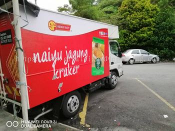 LORRY STICKER FULL WRAP EXPERT IN JB, MUAR & PASIR GUDANG