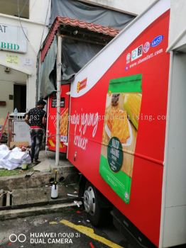 LORRY STICKER FULL WRAP EXPERT IN JB, MUAR & PASIR GUDANG