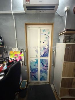 Premium Bi-Fold Door