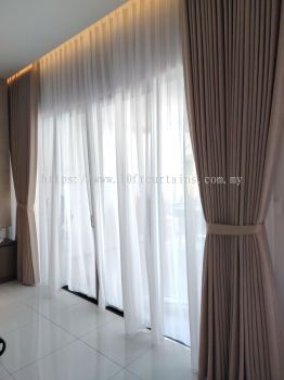 Full Height Singapore Pleat Double Layer Curtain With Pelmet For Living Sliding Door At Landed Sungai Buloh