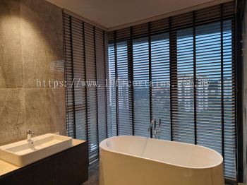 L-Shape Timber Venetian Blind For Bathroom Bathtub Landing Window At Setia Sky Seputeh