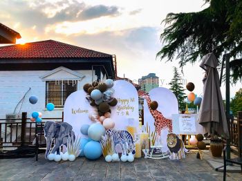 Jungle Wildlife Signature Balloon