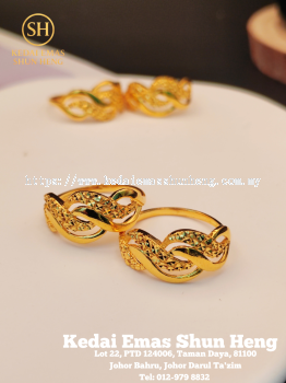 Cincin Pretzel Rapunzel Emas