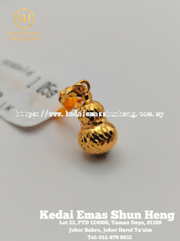 Gold Hulu Pendant Charm