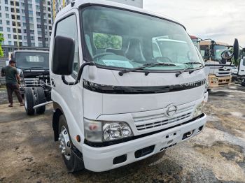 HINO XZU414 4009cc N04C ENGINE 14FT-21FT BDM 7500KG (REBUILD) EASY LOAN/LOW INTEREST RATE/LOW DOWNPAYMENT/GOOD QUALITY LORRY