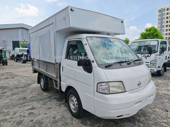 NISSAN SK82 1.8cc (FE8 ENGINE) MANUAL WITH PASAR SENI 9FT STAINLESS STEEL DROPSIDE AND FLOORING BDM 3000KG (REBUILD) EASY LOAN/LOW INTEREST RATE/LOW DOWNPAYMENT/GOOD QUALITY LORRY