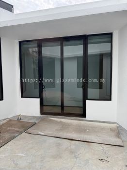 Performance Sliding Door 