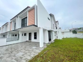 Taman Cello @ Desa Tebrau   Double Storey Terrace Corner House for Sale