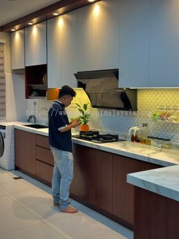 Custom Kitchen Cabinet and Island Bar Table at Putrajaya