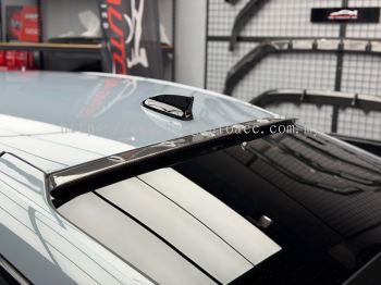 AM DESIGN CARBON ROOF SPOILER