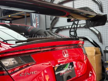 CARBON DUCKTAIL SPOILER