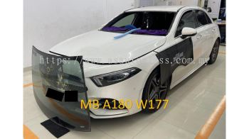 Mercedes Benz A180