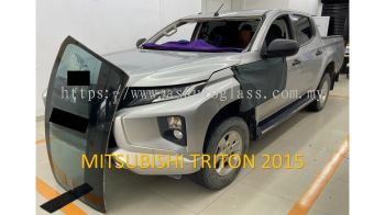 Mitsubishi Triton 2015
