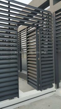 Louvres Door