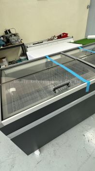 ISLAND Glass Freezer (Auto Defrost) 2115mm