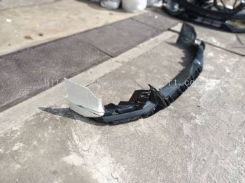 toyota vellfire agh 30 front lip pp modelista without chrome pp material used condition