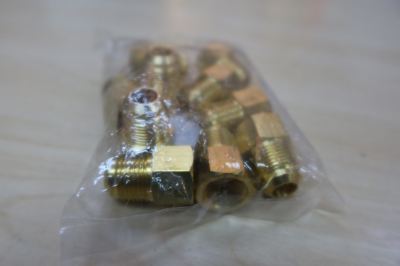 1/2" (MALE FLARE) X 3/8" (FEMALE FLARE) REDUCING UNION RU-M1/2XF3/8 (10-PC/PACK)