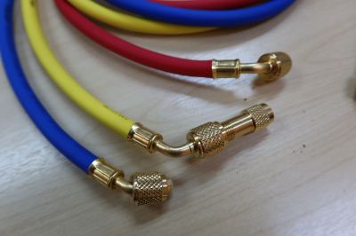 VALUE VMG-2-R32B (ROBUST) (R22/R134A/R410A/R32) 2-WAY MANIFOLD GAUGE C/W 5FT (R/Y/B) HOSES